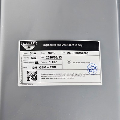 Расширительный бак Zilmet 6 л 3/8" для котла, прямоугольный серый, 13NCB60623-REV01 — фото